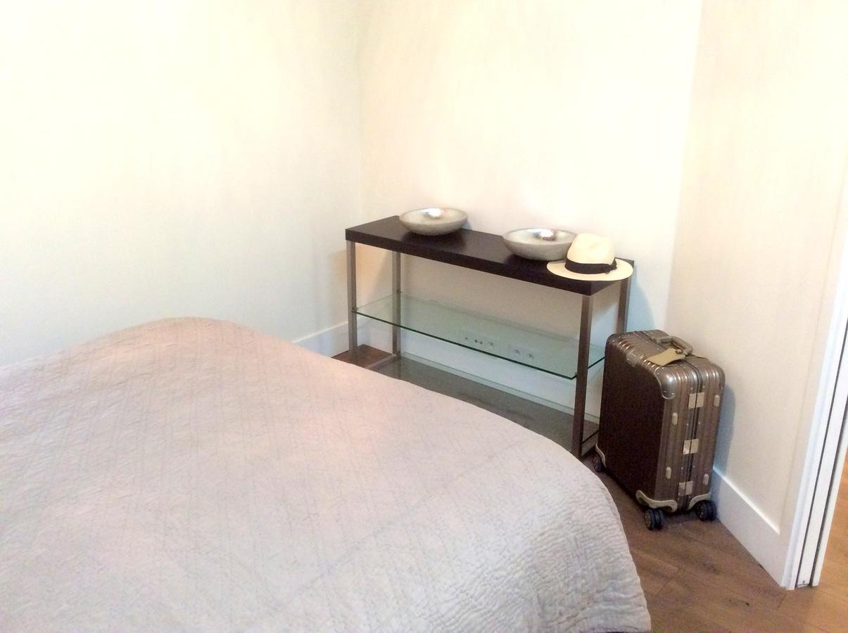 Two Bedroom Luxury Apartment - Balcony With View Of Notre Dame París Exterior foto